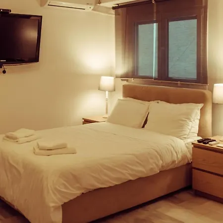 Emi's Studio 1 Apartment *